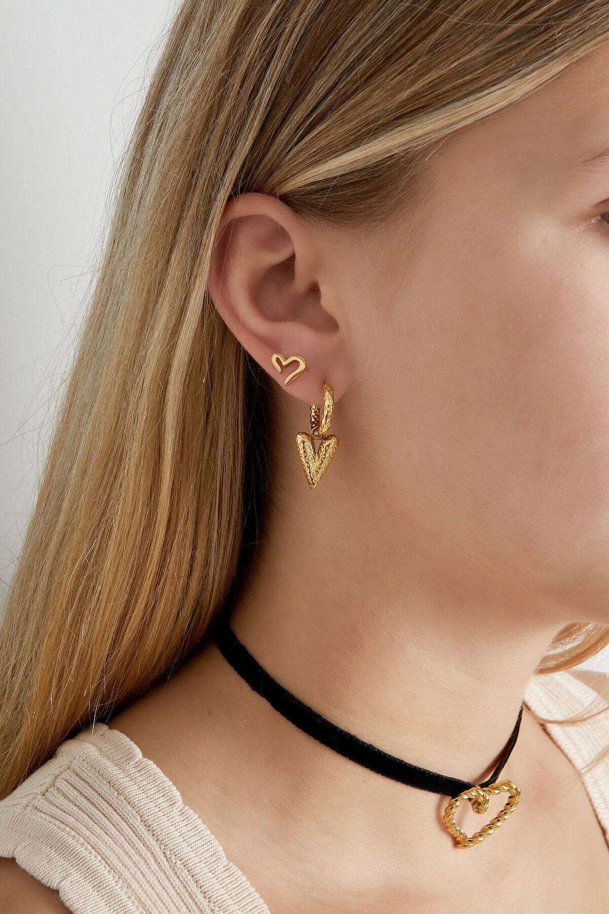 Open Hart Studs