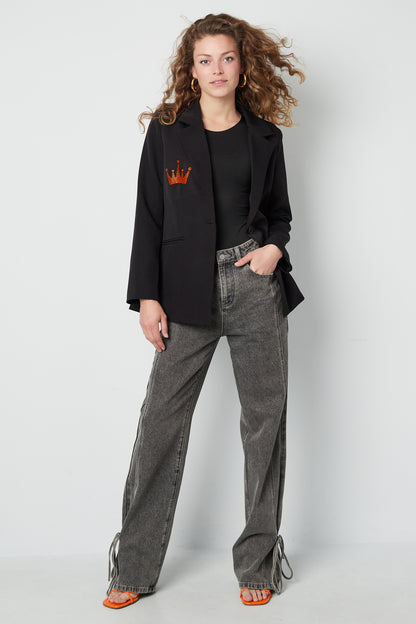 Blazer met Queen Borduring