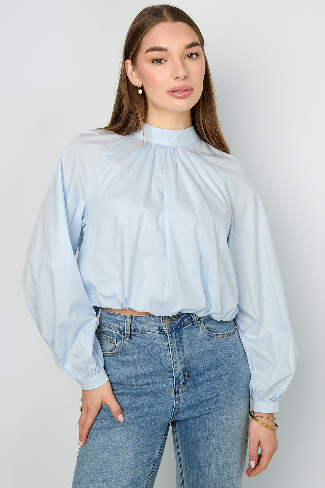Casual Top met Open Rug