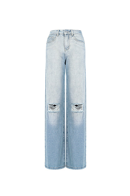 Straight Leg Jeans met Ripped Details