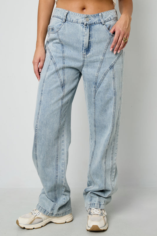 Relaxed Fit Jeans