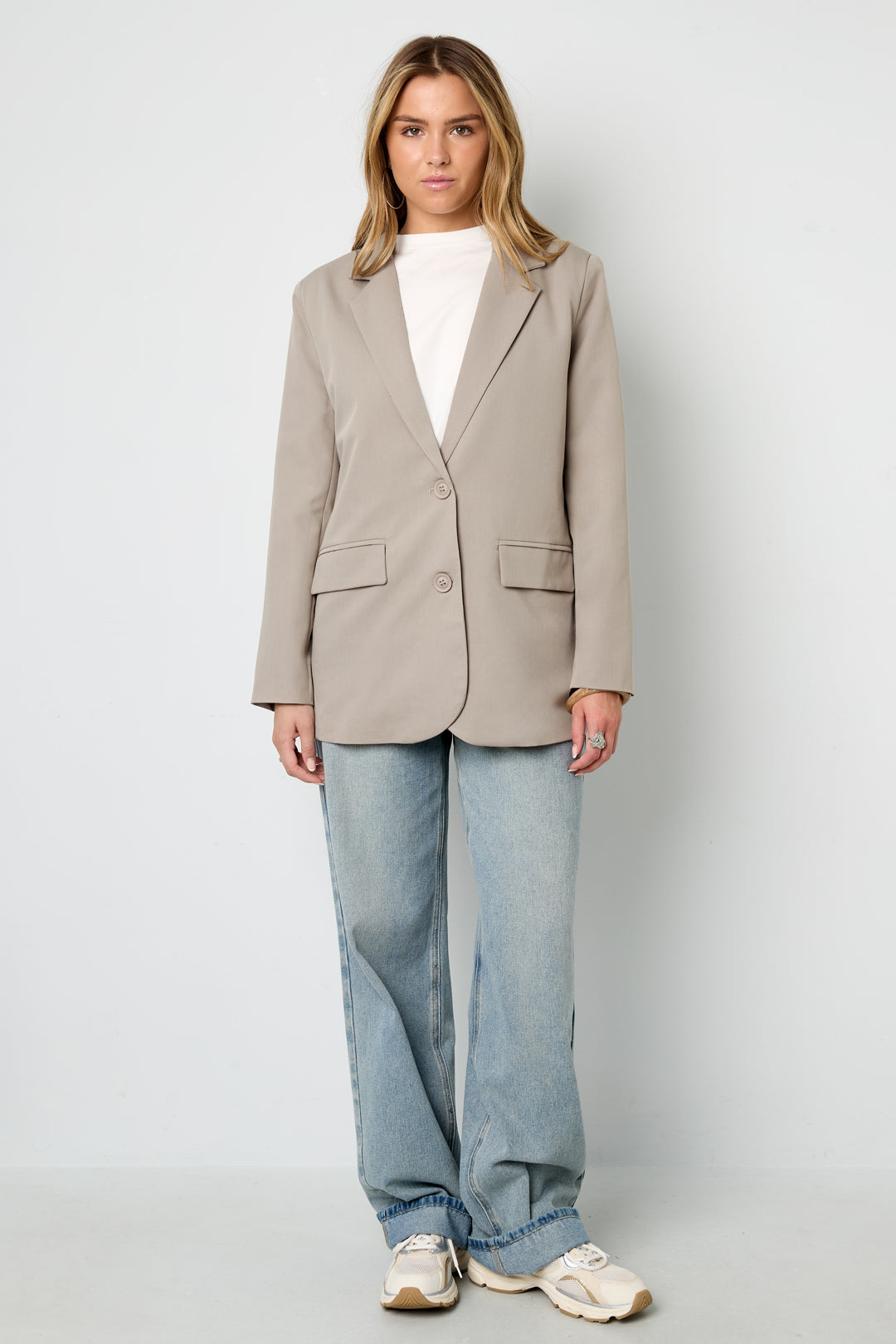 Blazer met Statement Rugprint